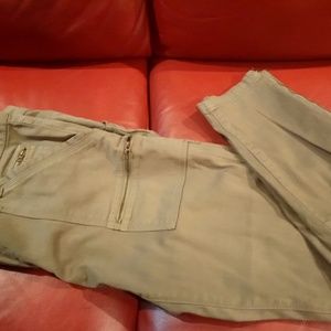 Romeo and Juliet Olive Jeans like new wore once